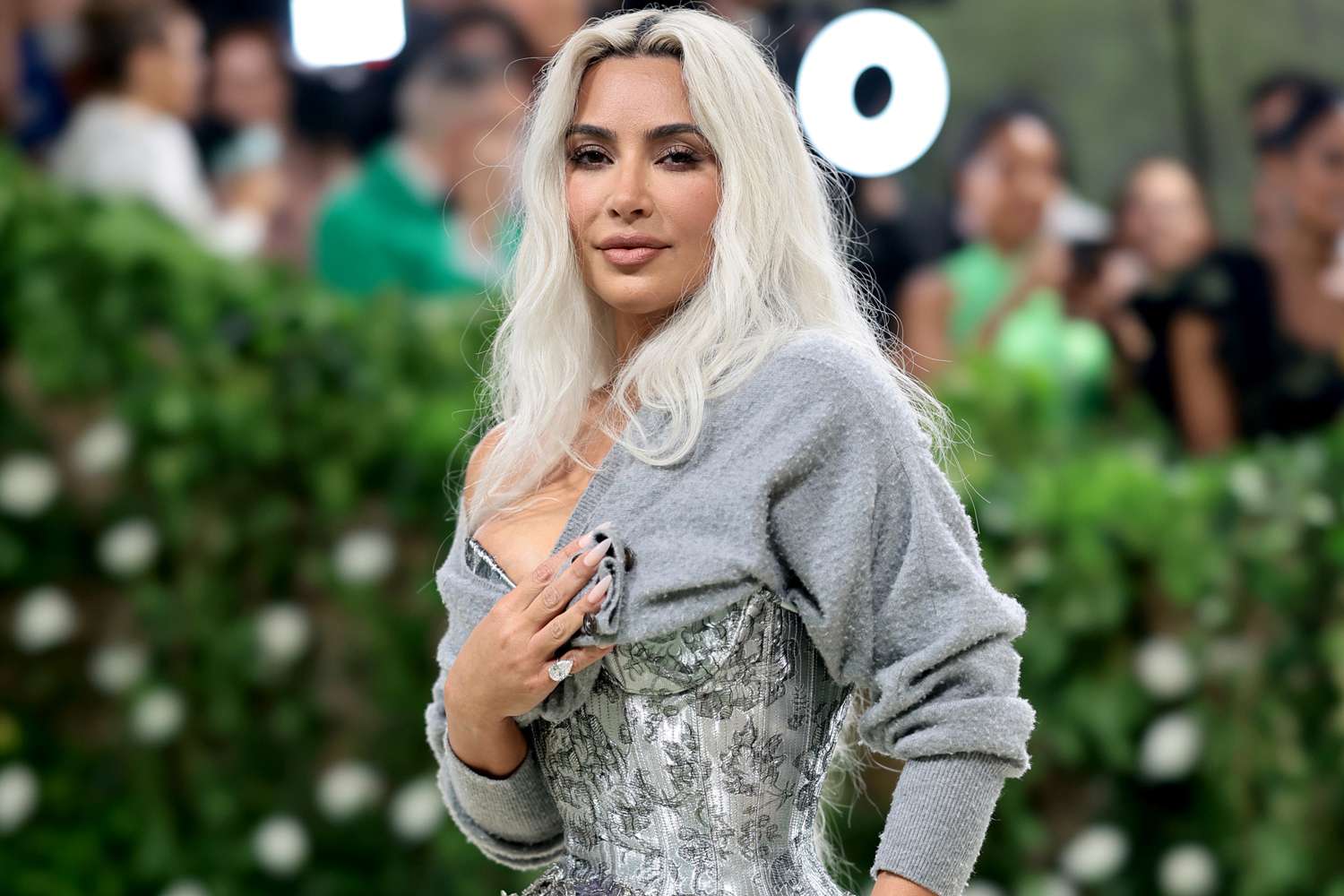 Arsyeja e vërtetë se përse Kim Kardashian mungoi në festën pas “Met Gala”!