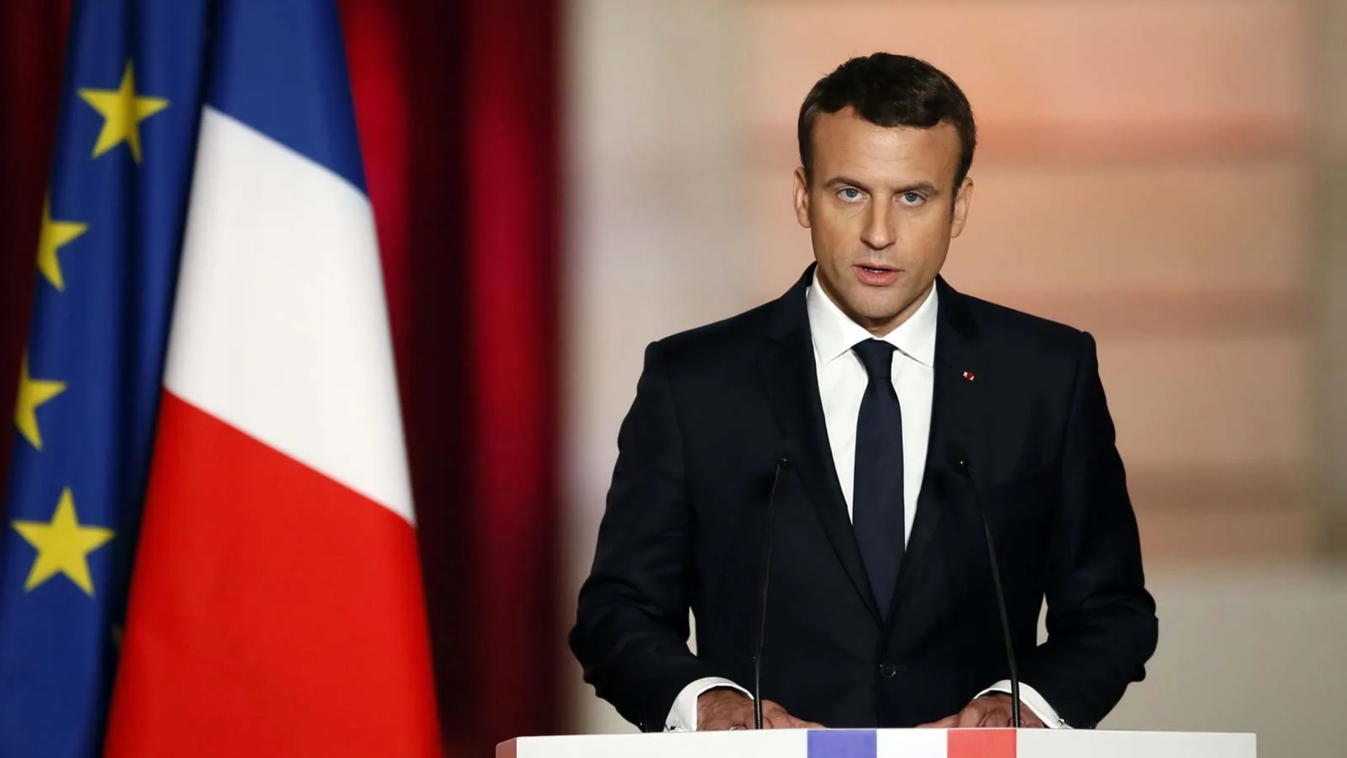 Reuters: Macron trysni Kanadasë të lehtësojë sanksionet ndaj titaniumit të importuar nga Rusia!