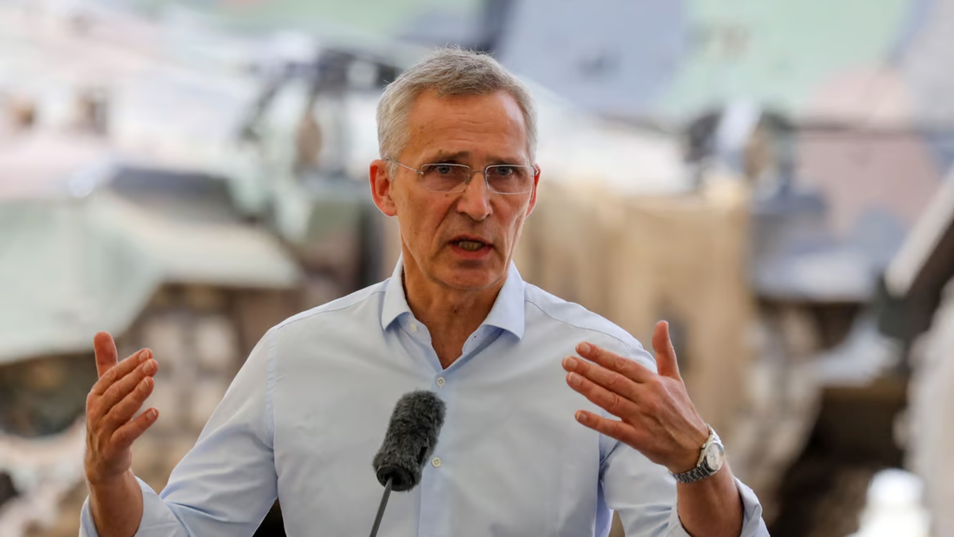 Stoltenberg: NATO duhet ta zgjerojë rolin e vet në mbështetjen e Ukrainës!