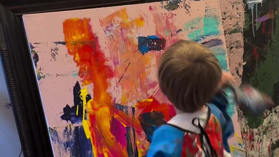 2-vjeçari gjerman arrin sukses me pikturat e tij, shiten deri në 7 mijë dollarë secila!