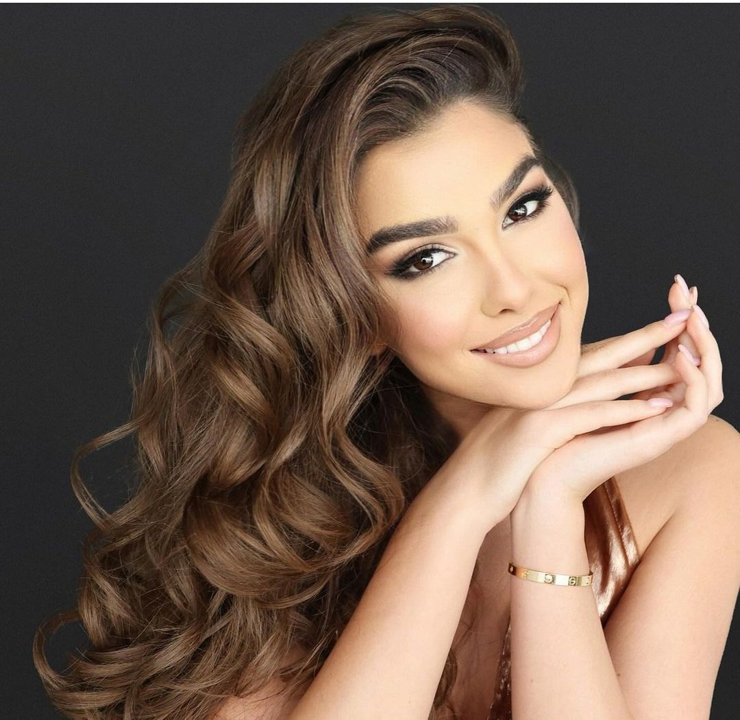 Bukuroshja e Durrësit shpallet “Miss Universe Albania 2024