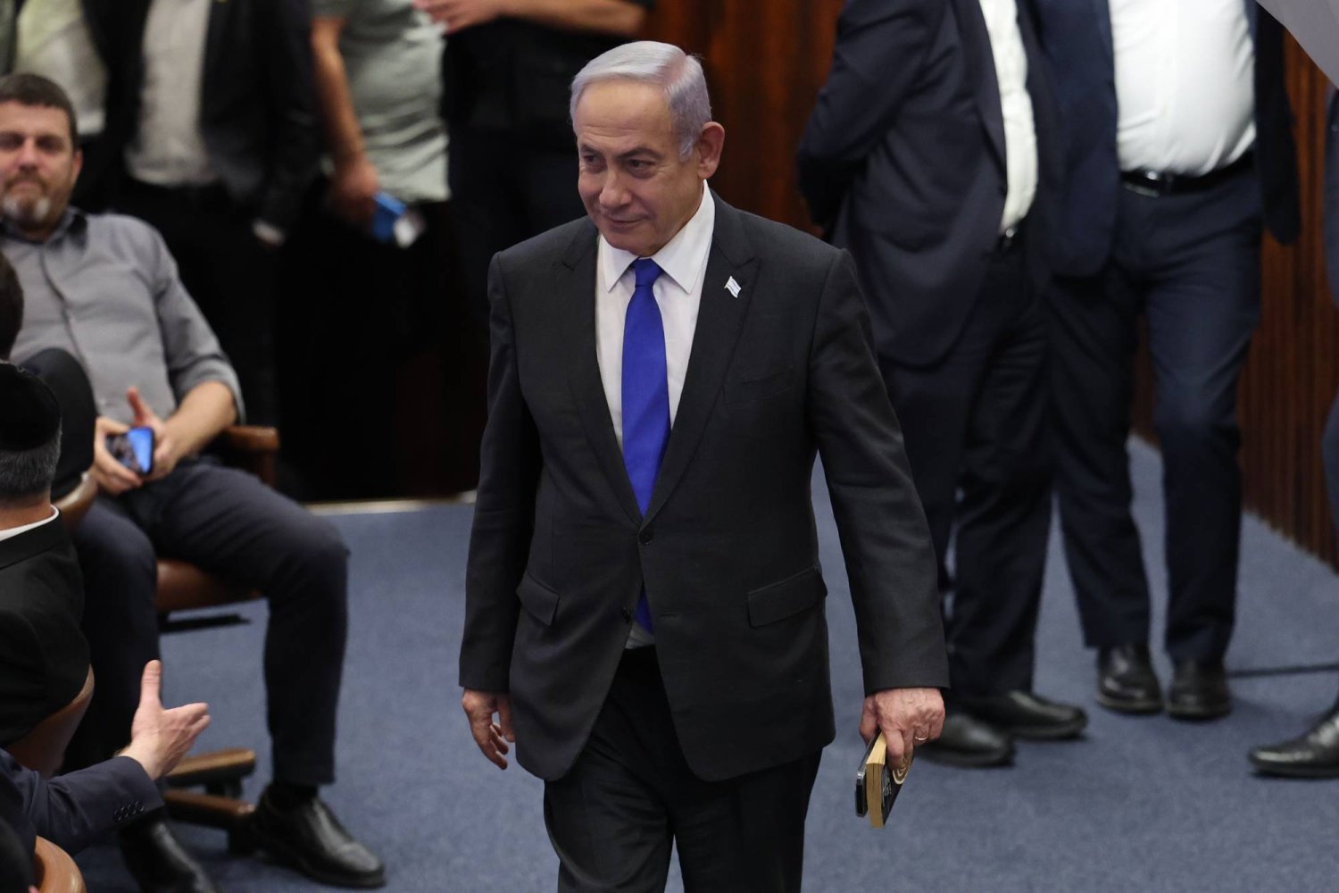 Izrael, Netanyahu shpërndan kabinetin e luftës!