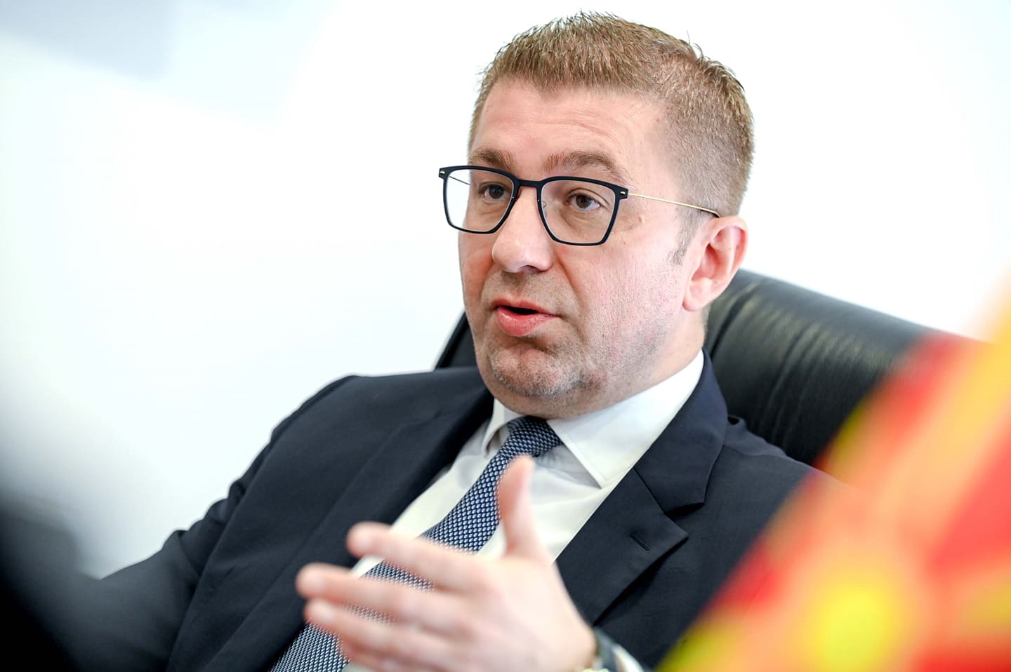 Mickoski: Nuk pres të më censurohet e drejta ime njerëzore si ta quaj shtetin tim!