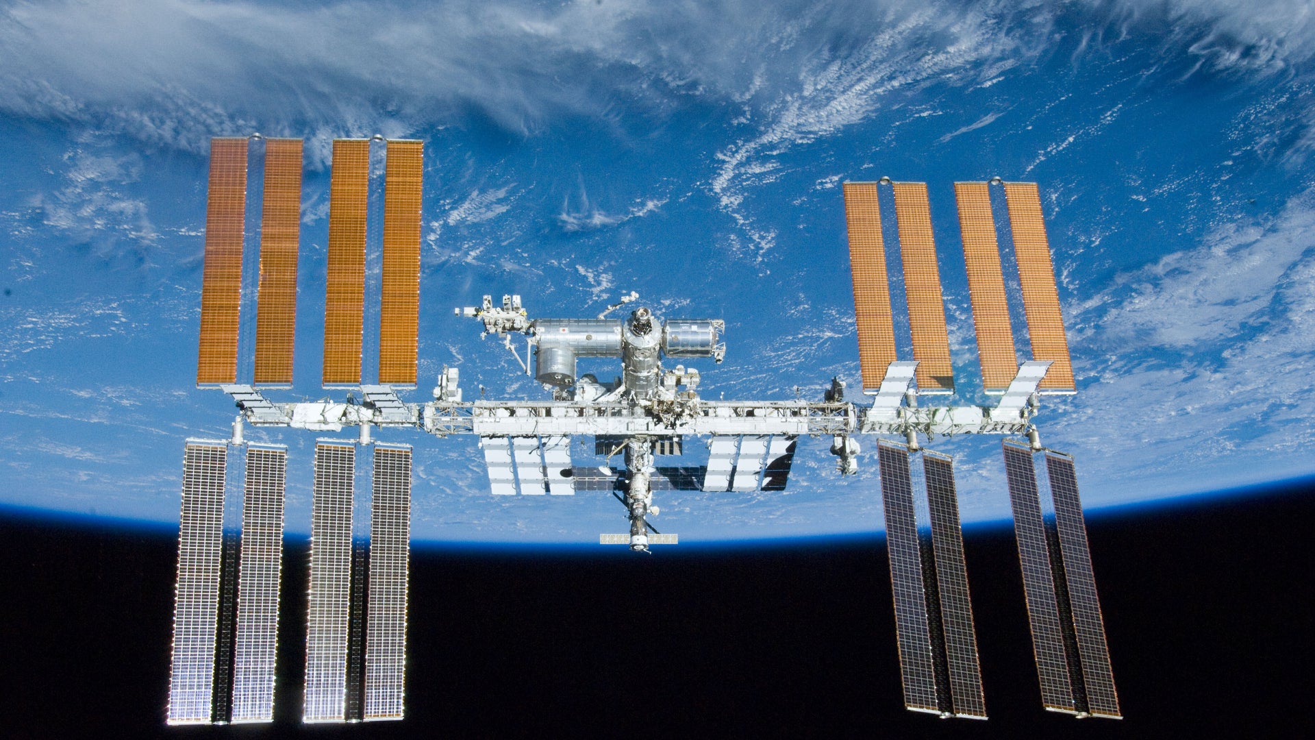 NASA zgjedh SpaceX për të udhëhequr Stacionin Ndërkombëtar Hapësinor!
