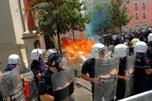 Nesër protesta e opozitës te Bashkia Tiranë, policia masa për garantimin e rendit!