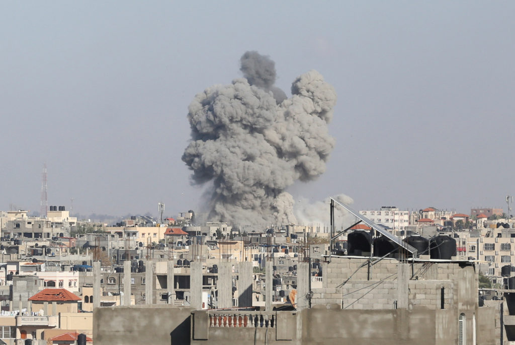 Nuk ka armëpushim, Izraeli vijon sulmet në Rafah!