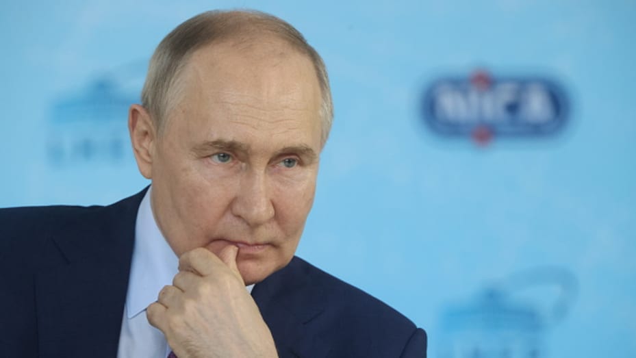 Putin shkarkon 4 zëvendësministra të Mbrojtjes, në emërimet e reja edhe kushërira e tij!
