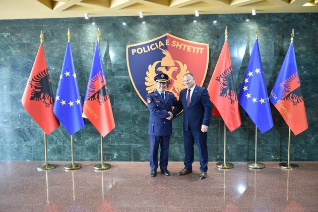 Shqipëri-Kosovë, shërbime të përbashkëta të policimit rrugor gjatë sezonit turistik!