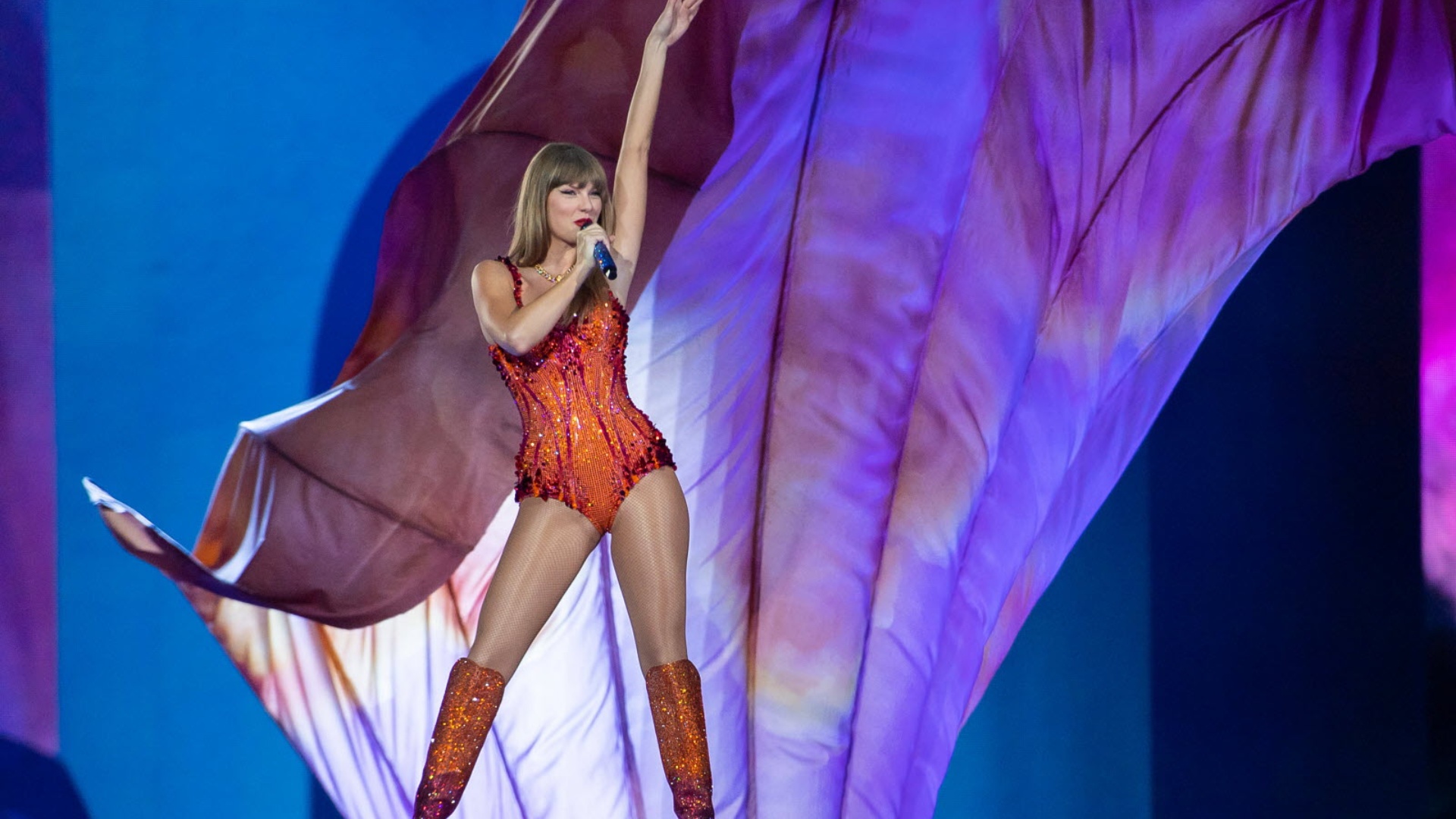 Taylor Swift bën një pushim të shkurtër nga Eras Tour për të takuar një person mjaft të rëndësishëm për të!