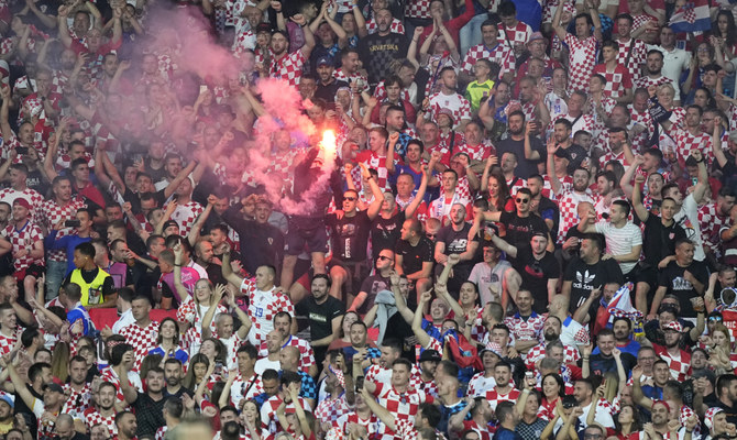 UEFA me dorë të rëndë kundër Kroacisë, dënim i ashpër për sjelljen e tifozëve ndaj Spanjës!