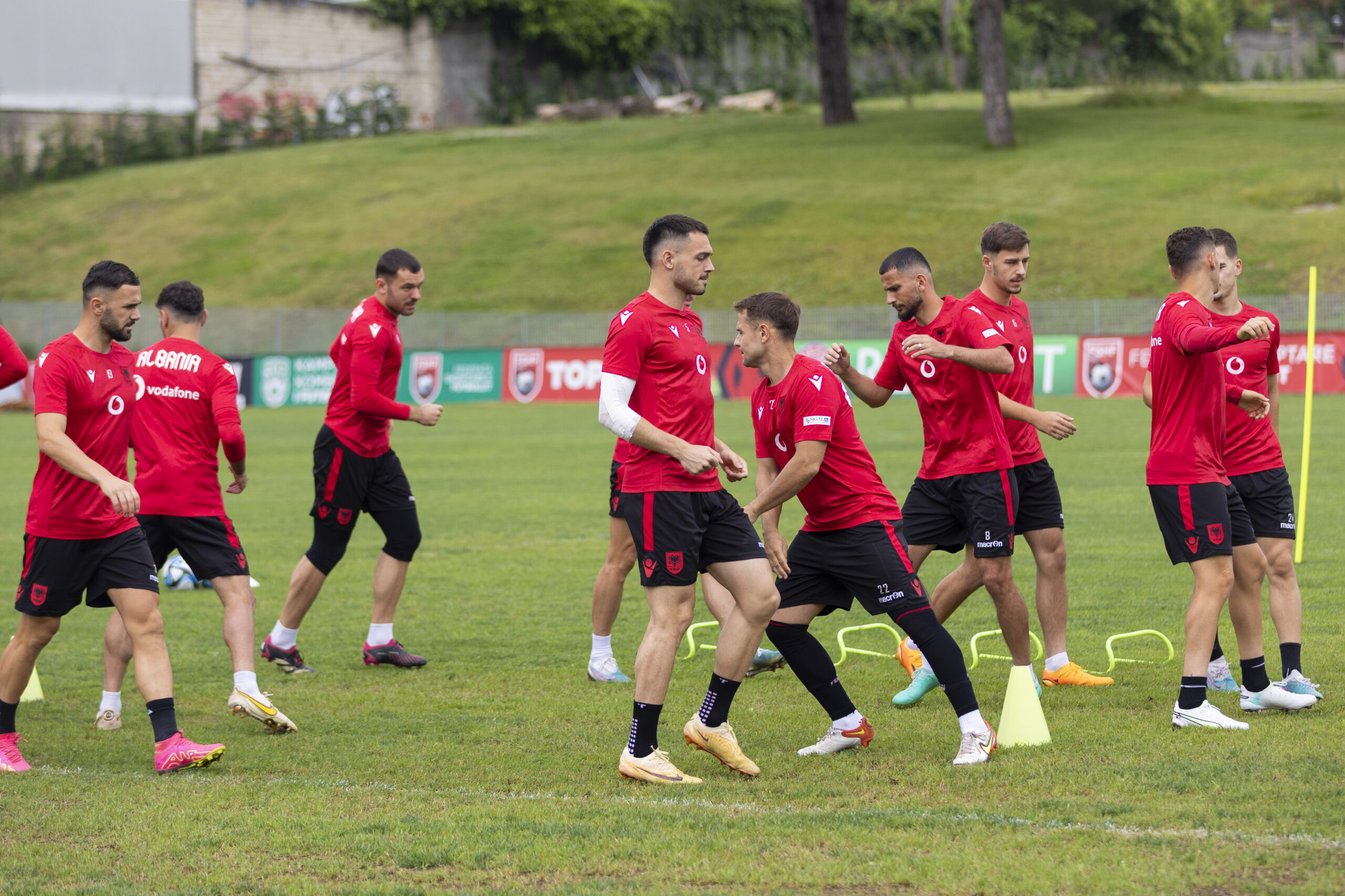 UEFA udhëzon Kombëtaren shqiptare, ja çfarë nuk tolerohet gjatë takimeve të Europianit!