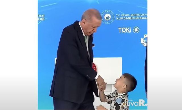 Erdogan bën veprimin e turpshëm pasi i mituri nuk i puthi dorën