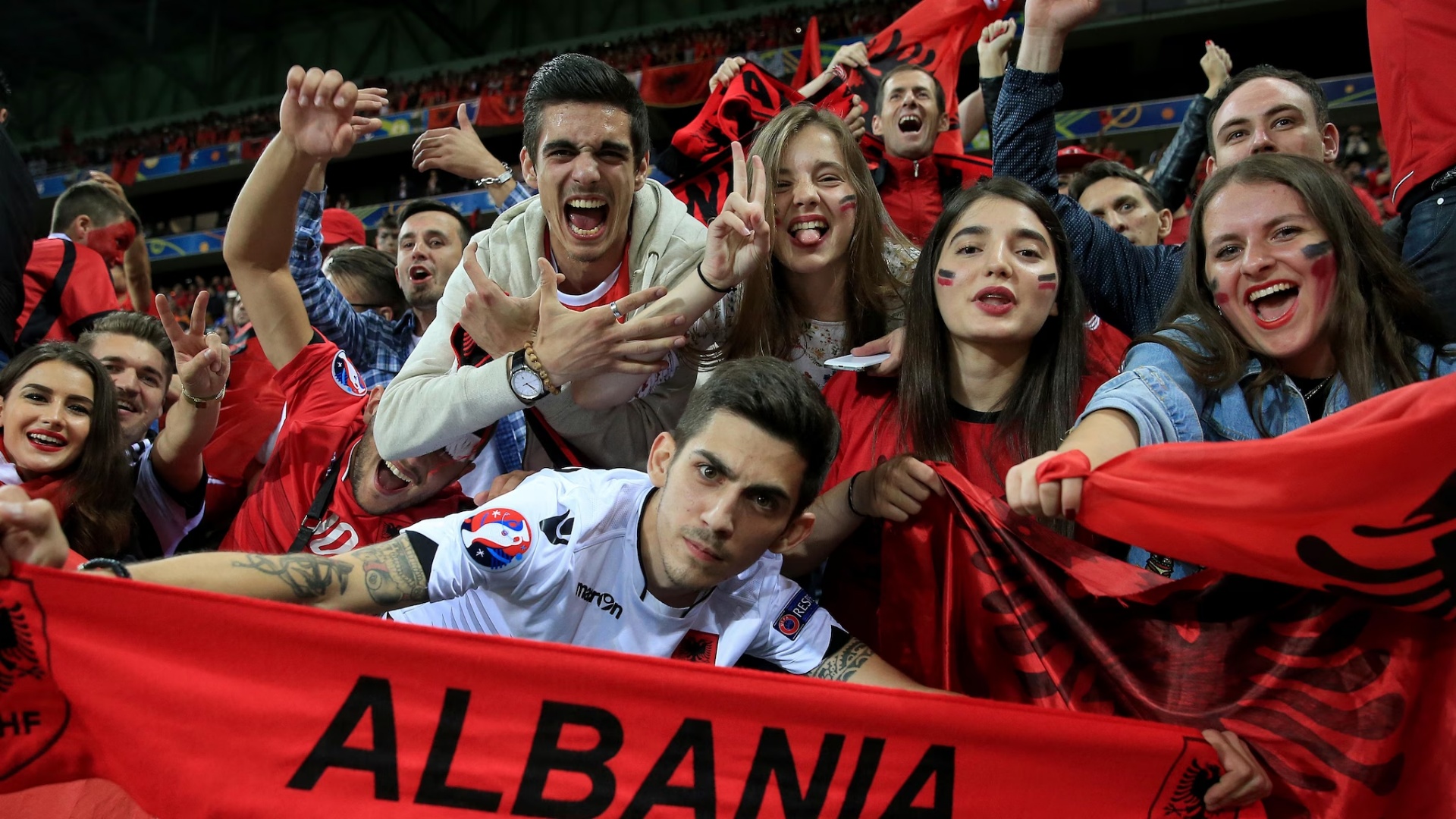 Gjobë dhe paralajmërim, UEFA dënon Shqipërinë një muaj pas Europianit!