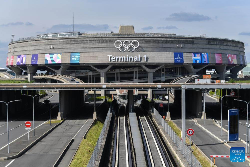 Kaosi godet aeroportet e Parisit para Olimpiadës, punëtoret kërcënojnë për grevë!