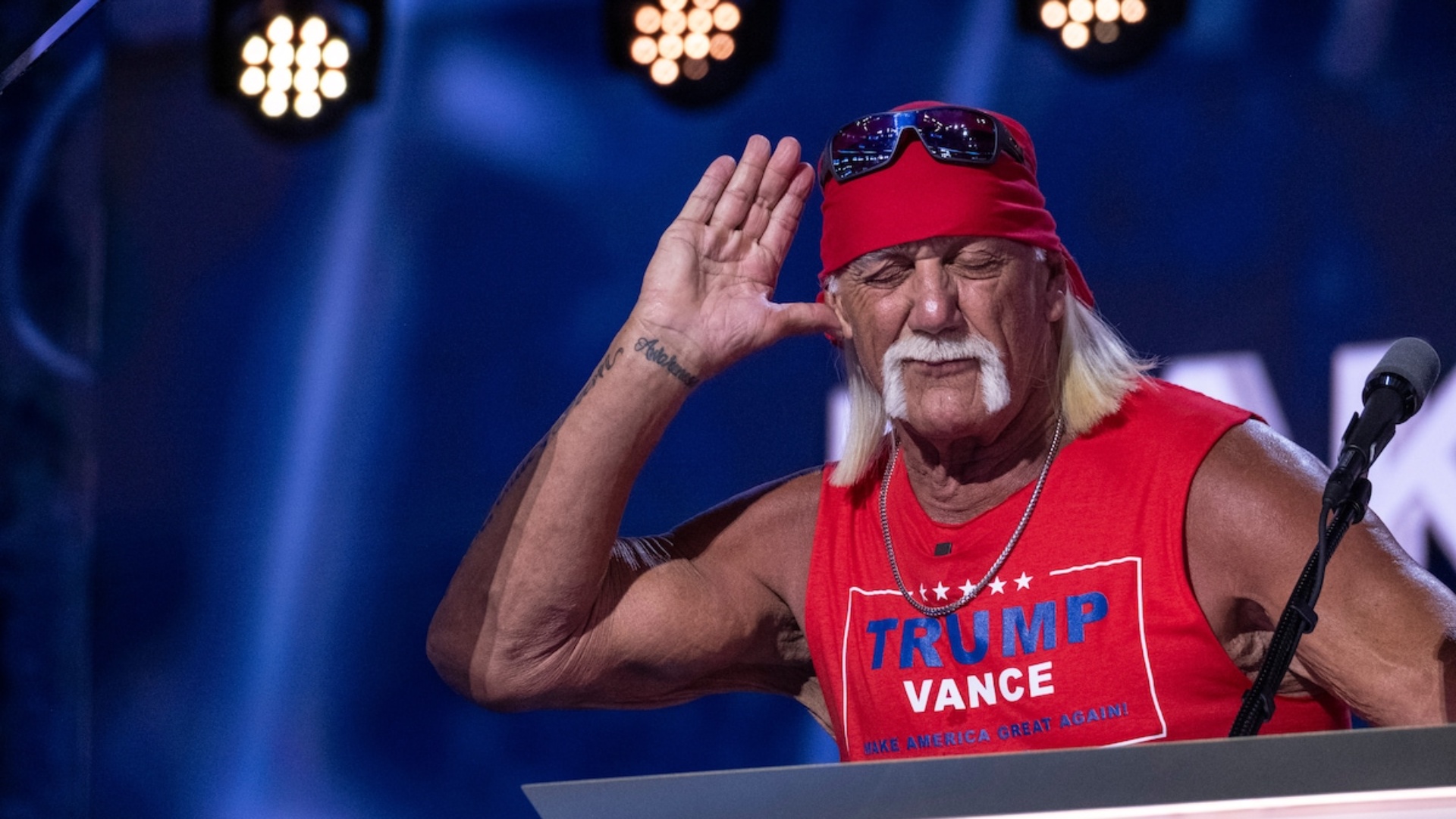 Legjenda e WWE njofton mbështetjen e tij për Donald Trump në zgjedhje!