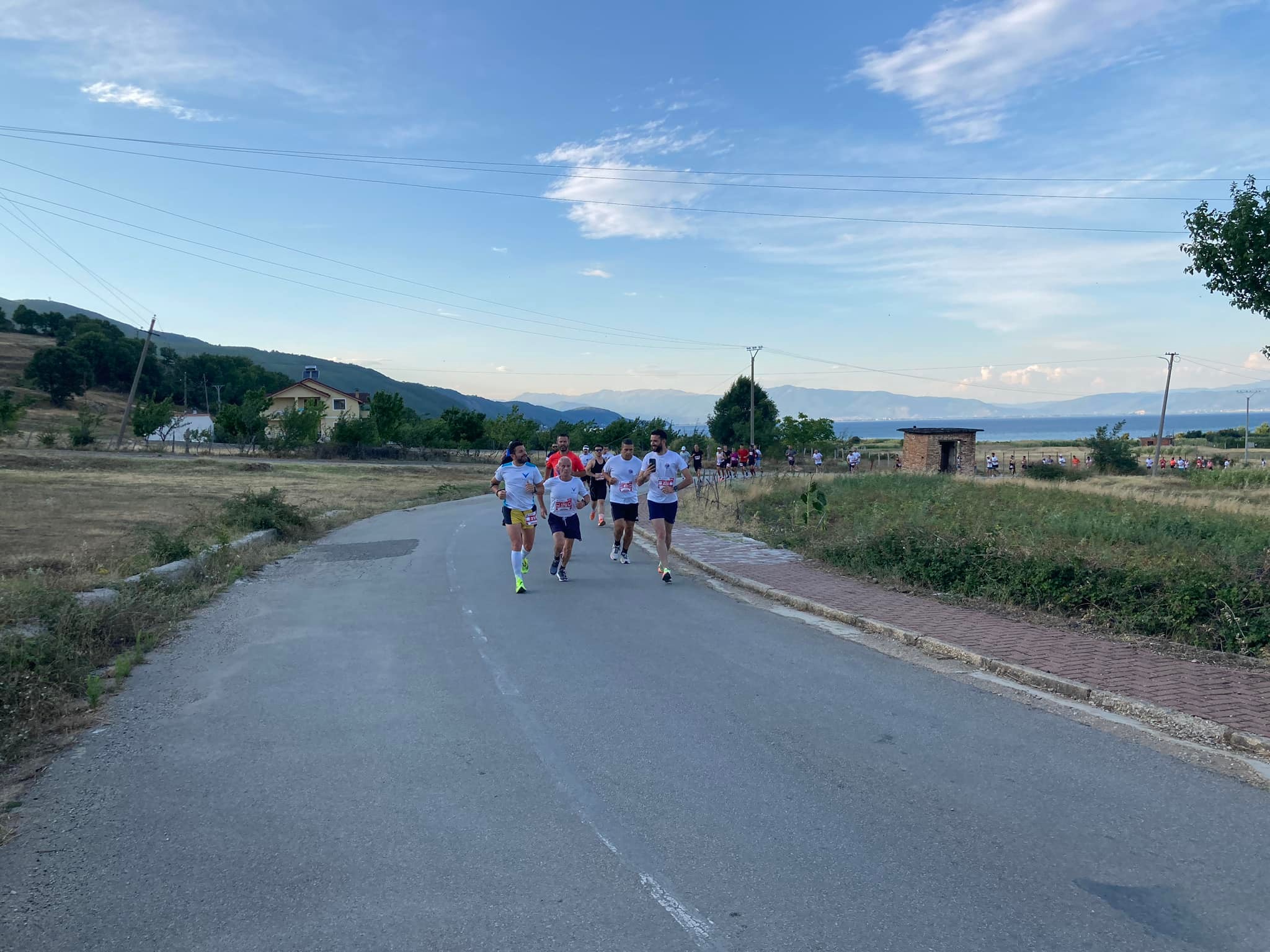 “Marathon Enkelana” në Pogradec, 650 garues nga 32 vende!