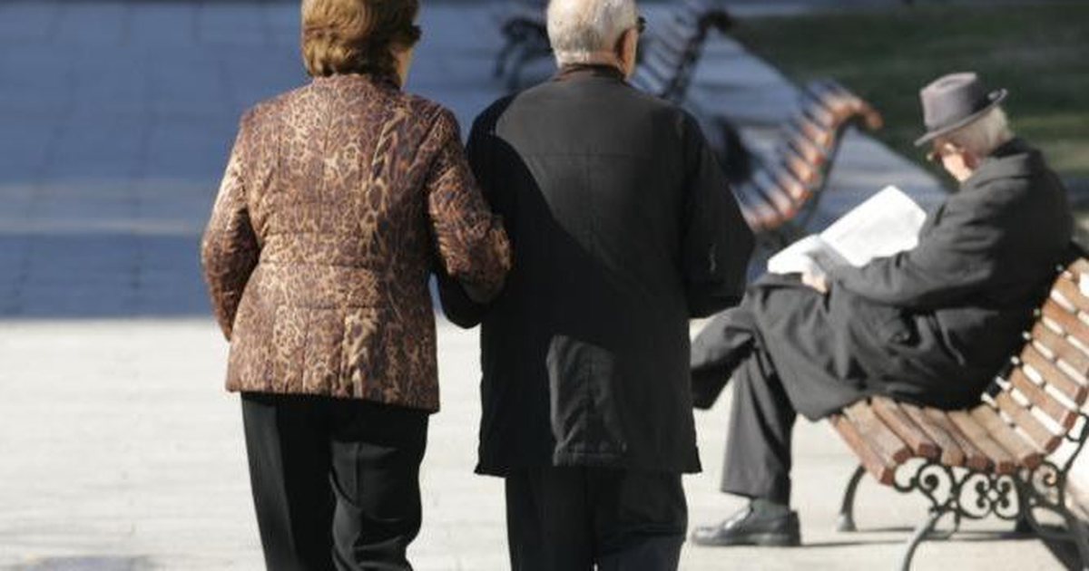 Një në 5 shqiptarë është mbi 65 vjeç! Shqipëria po “plaket”…