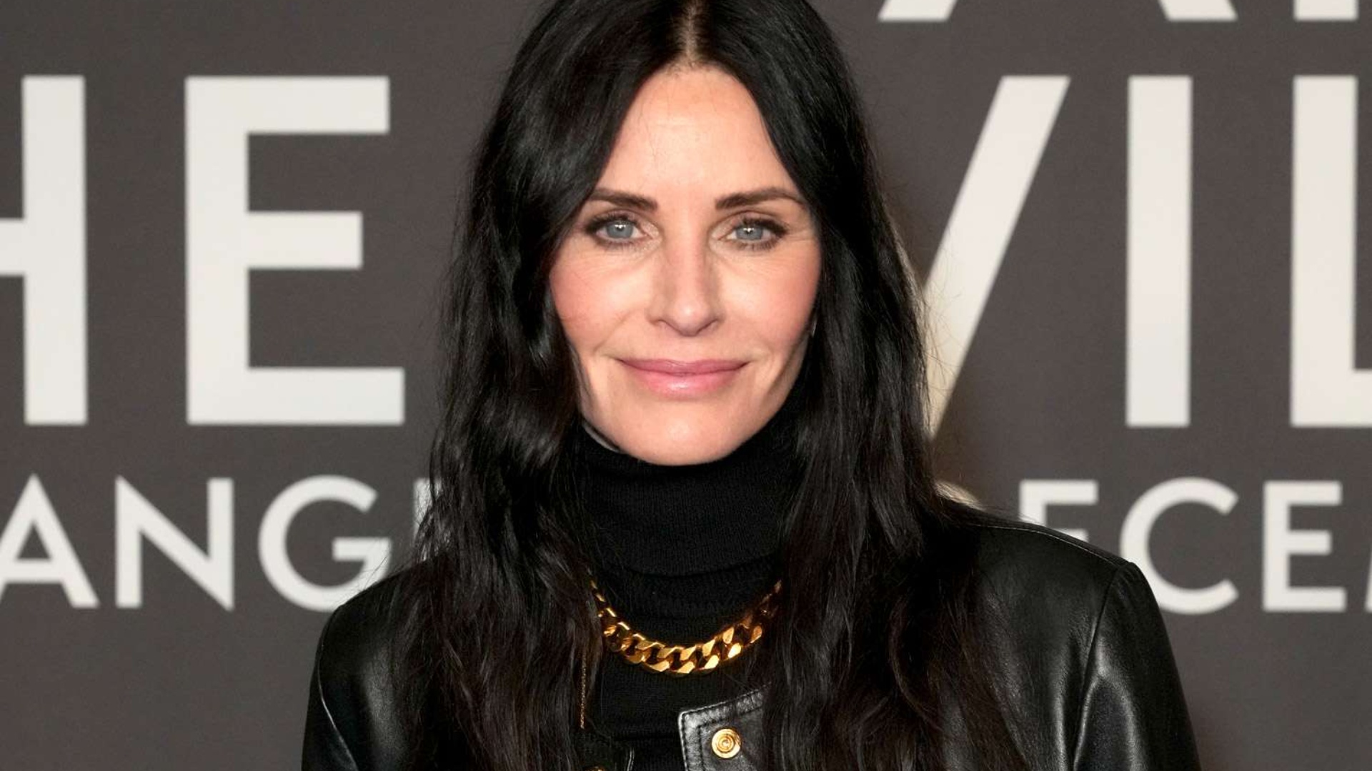 ‘Njoftimi për shtatzëninë’ e Courteney Cox i lë shumë të konfuzuar fansat e “Friends”!