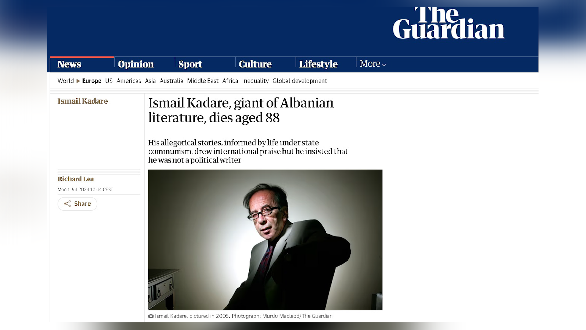 The Guardian: Ismail Kadare, gjiganti i letërsisë shqiptare vdes në moshën 88-vjeçare!