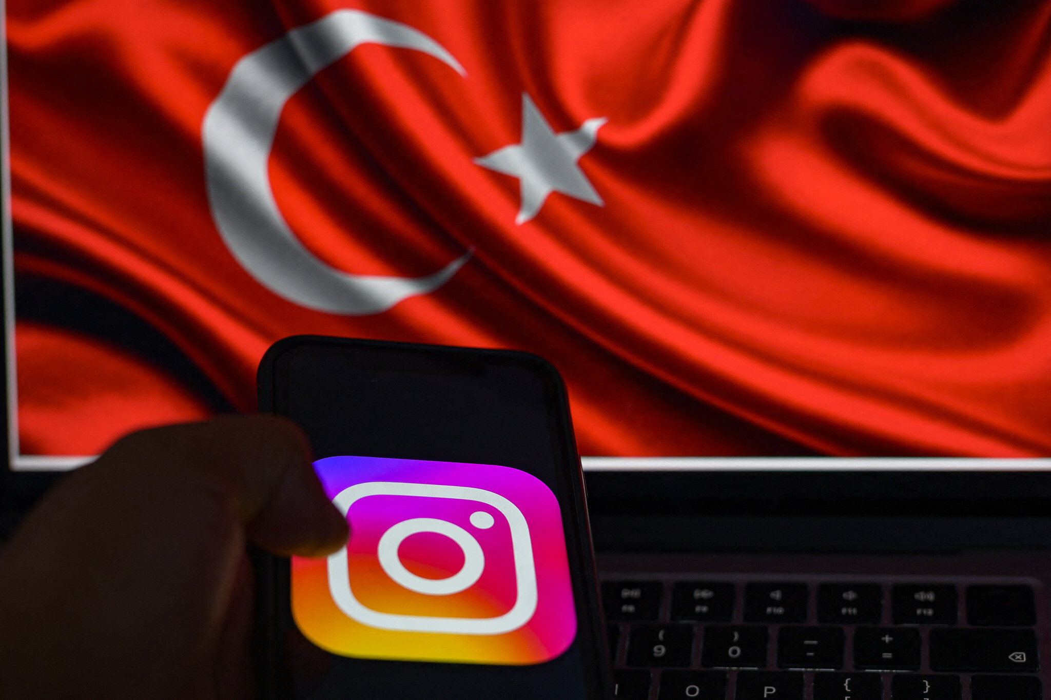 Turqia bllokon Instagramin: Rrjeti social censuroi postimet ngushëlluese për Haniyeh!