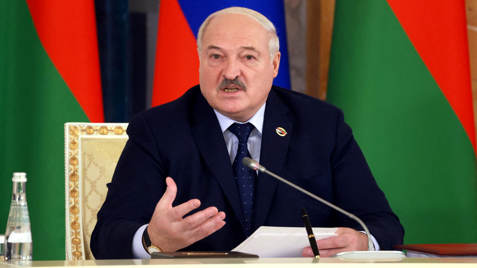 “Zbutet” Lukashenko, u fal dënimin 30 të burgosurve, ja për çfarë akuzoheshin!