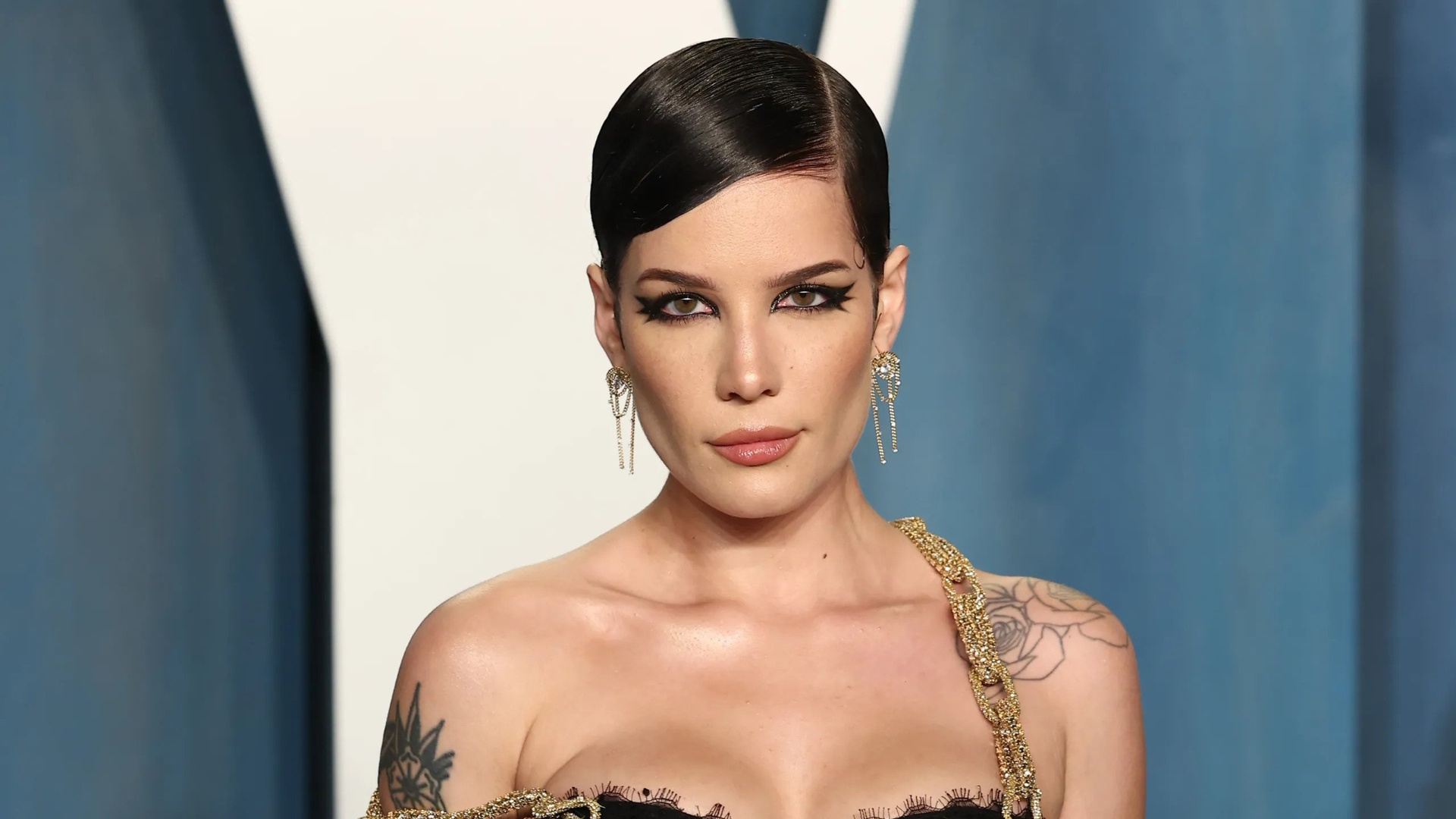 “Ditë pushimi e detyrueshme…”/Pas pjesëmarrjes në MTV VMA, Halsey njofton se po përballet sërish me probleme shëndetësore!