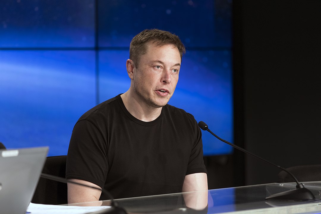 Elon Musk drejt rrugës për t’u bërë trilioneri i parë në botë!