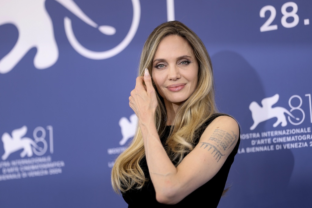 Filmi me Angelina Jolie mori një ovacion prej 8-minutash në Festivalin e Filmit në Venecia!