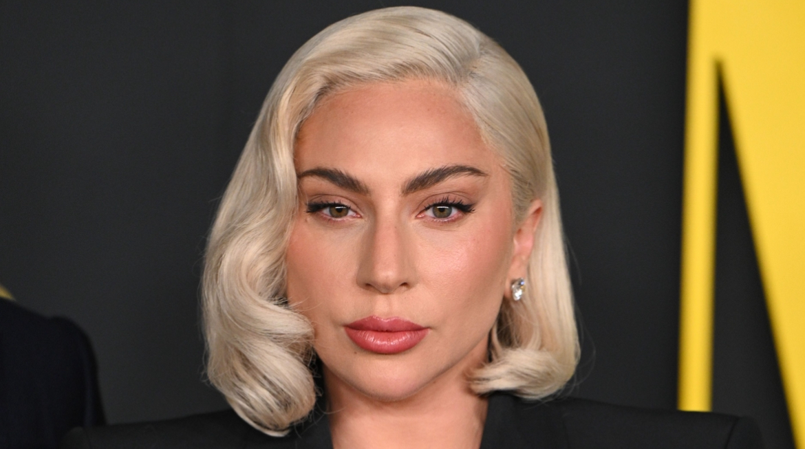 Lady Gaga flet rreth komenteve bullizuese në adoleshencë, “Nuk do të bëhesh kurrë…”