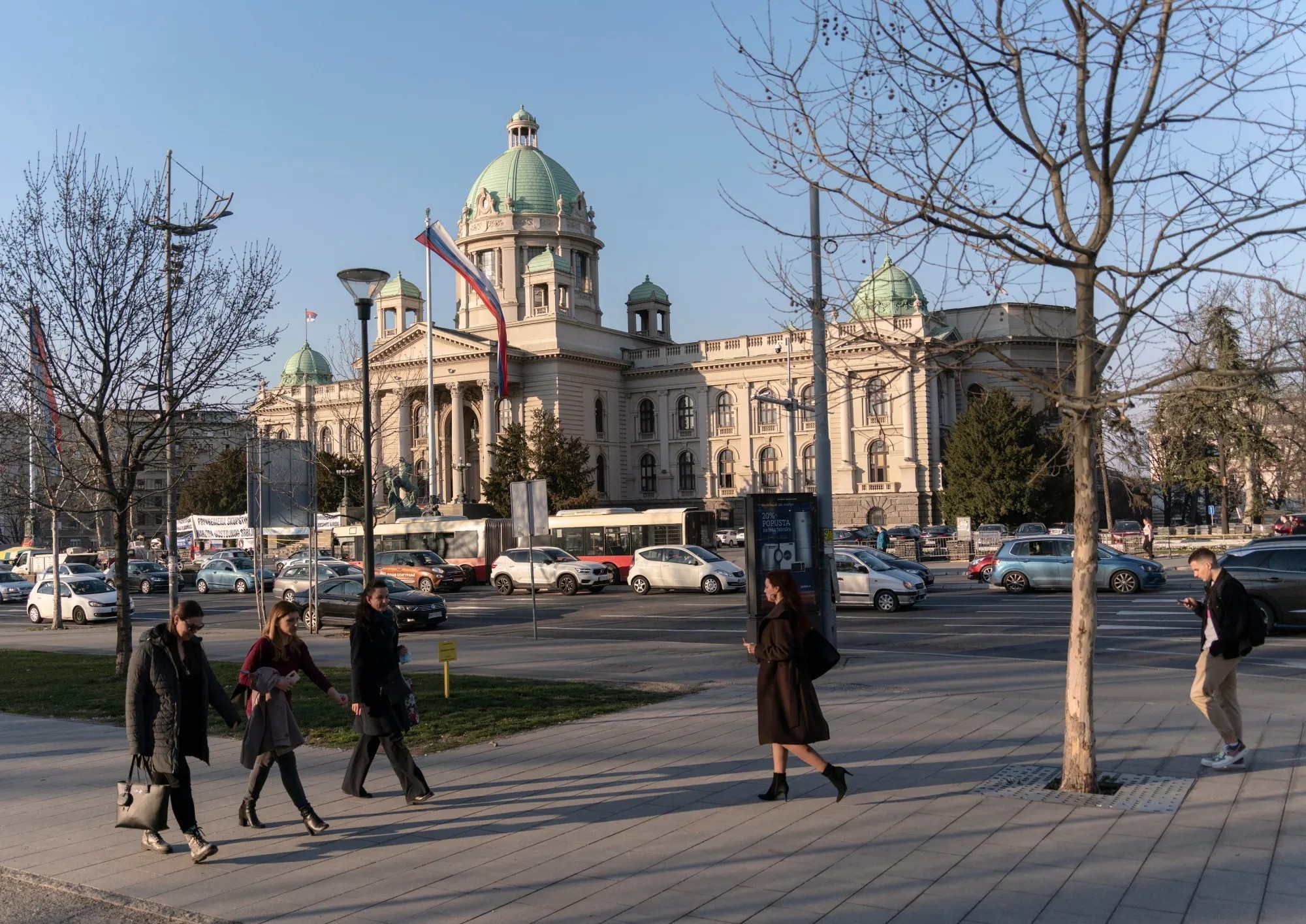 Ndihma e Beogradit për serbët në Kosovë nis nga fillimi i nëntorit!