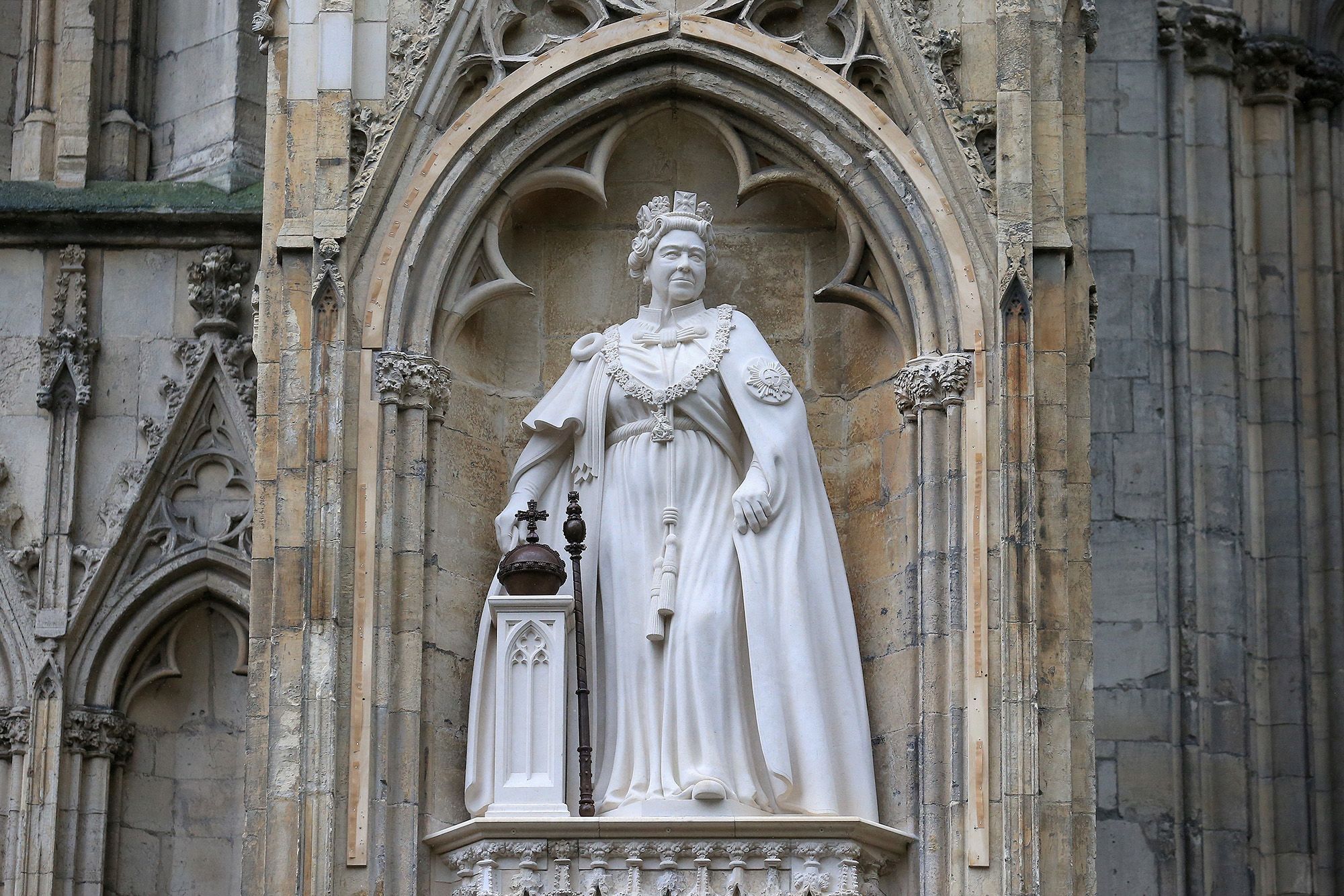 Një memorial në nder të mbretëreshës Elizabeth II, zbuloni detajet!