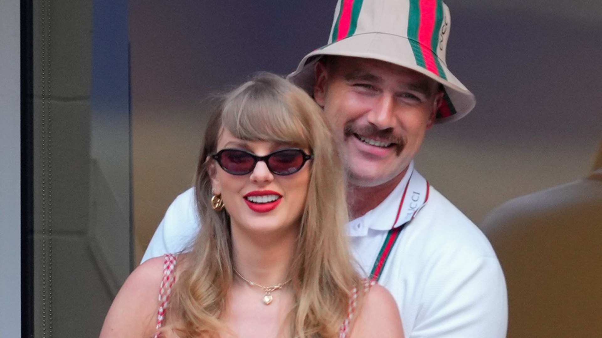 Zbulohen zgjedhjet ekstravagante të ushqimit dhe pijeve të Taylor Swift dhe Travis Kelce në US Open!