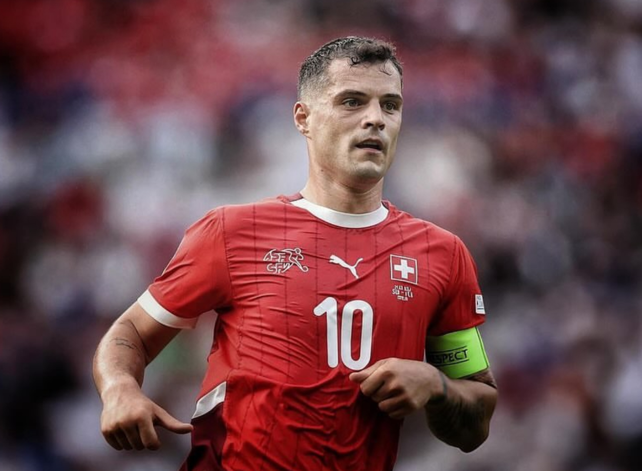 Granit Xhaka zbulon në fushën e blertë se do të bëhet baba!